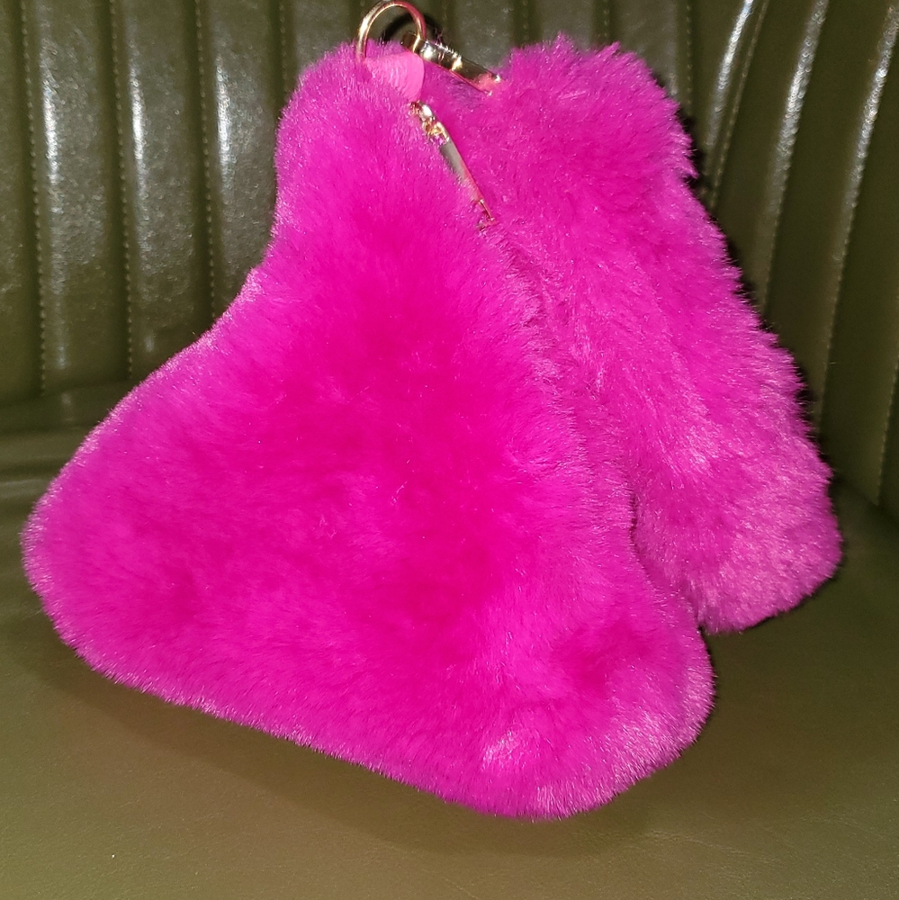Super Soft Pyramid Glam Purse